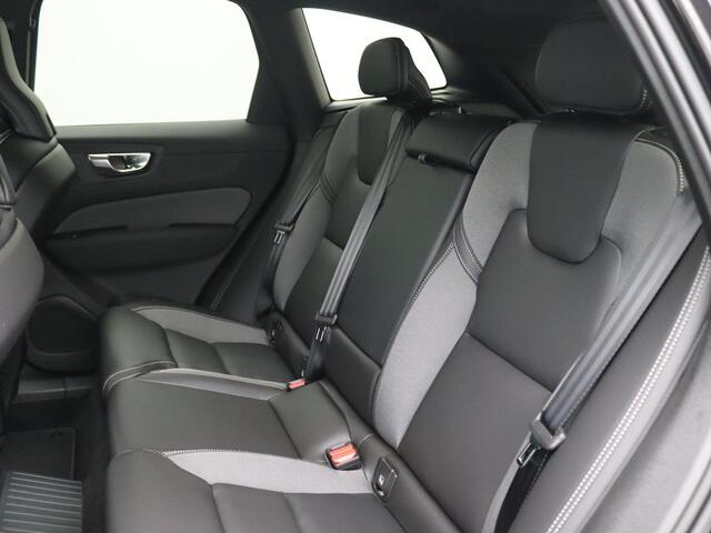Volvo XC60 2.0 T8 Plug-in hybrid AWD Plus Dark 455PK Aut. Pano-Schuifdak, 21" LM Velgen, 360gr. Camera, Head-Up Display, Elektr. Achterklep, Keyless, Memorystoel