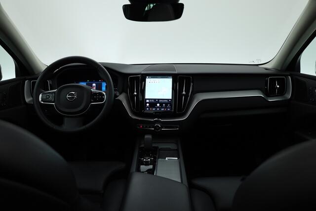 Volvo XC60 2.0 T6 Plug-in hybrid AWD Plus Dark | RIJKLAAR!! | Pano | Leder | Trekhaak | Adapt. Cruise | Stoel- Stuurverw. | 360cam | Memory | Harman Kardon