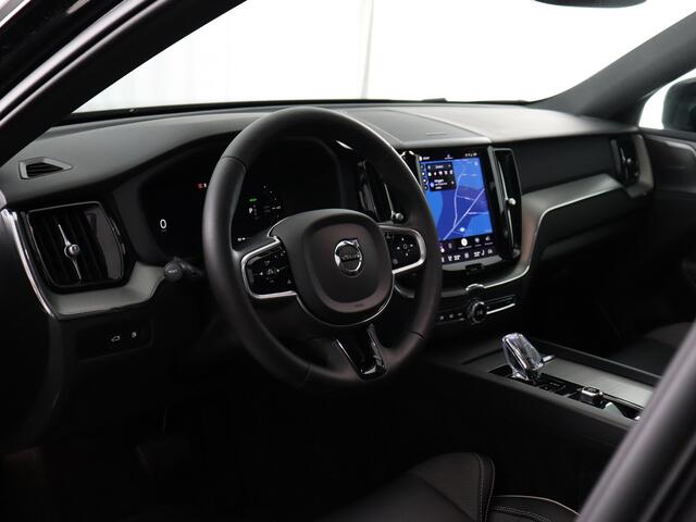 Volvo XC60 2.0 T6 Plug-in hybrid AWD Plus Black Edition (Pano / Camera / ACC / H&K / Stoel-Stuurverw. / Elek. achterklep / 21'')