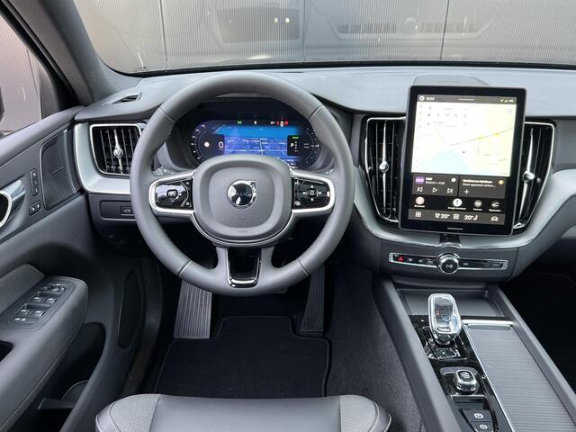 Volvo XC60 2.0 T8 Plug-in hybrid AWD Plus Black Edition Panoramadak / T8 - 455PK / Harman Kardon / Stuur- Stoelverwarming / 21" / Memory seats / 360 graden camera / Grote accu / AWD