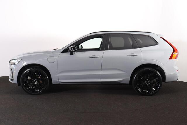 Volvo XC60 T6 Recharge AWD Plus Black Edition - Panorama/schuifdak - IntelliSafe Assist & Surround - 360º Camera - Harman Kardon audio - Adaptieve LED koplampen - Verwarmde voorstoelen, stuur & achterbank - Parkeersensoren voor & achter - Elektr. bedienb. voorstoele