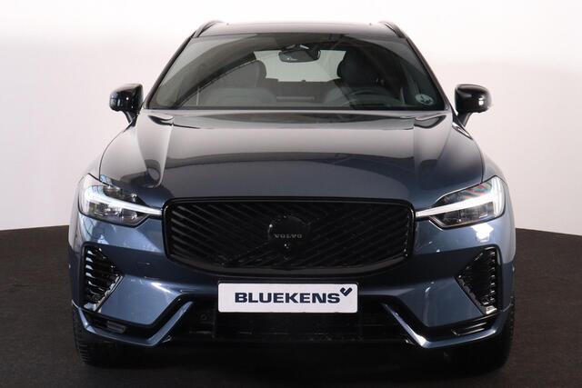 Volvo XC60 T6 Recharge AWD Plus Black Edition - Panorama/schuifdak - IntelliSafe Assist & Surround - 360º Camera - Harman Kardon audio - Adaptieve LED koplampen - Verwarmde voorstoelen, stuur & achterbank - Parkeersensoren voor & achter - Elektr. bedienb. voorstoele