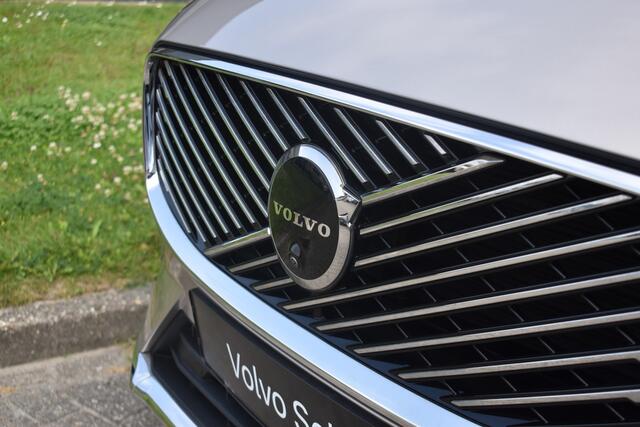 Volvo XC60 T6 350PK Automaat Plug-in hybrid AWD Plus Bright H&K | 360 Camera | Panodak | Stoelverwarming | ACC | 19"LMV