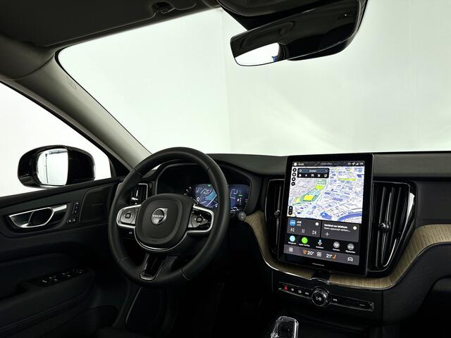 Volvo XC60 T6 Plug-in hybrid AWD Plus Dark | Panoramadak | 360° camera | Head-up display | Harman Kardon | Stoel- en stuurverwarming | Trekhaak
