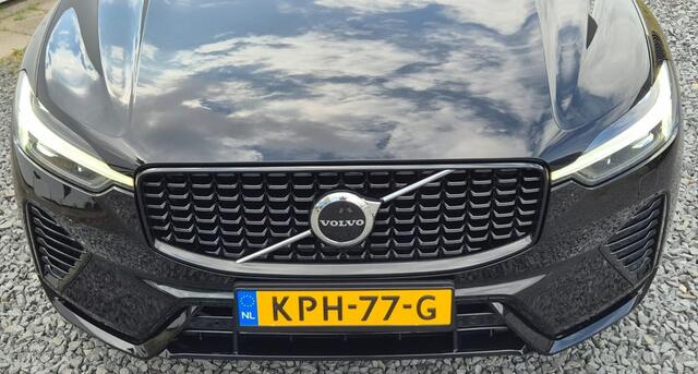 Volvo XC60 2.0 Recharge T6 AWD R-Design Trekhaak - Privacy Glass - Lighting Pack - Park Assist Pack - Climate Pack - Achterbank verwarming - Standkachel met Timer -Harman Kardon Sound - Drive Assist - Memory Stoelen