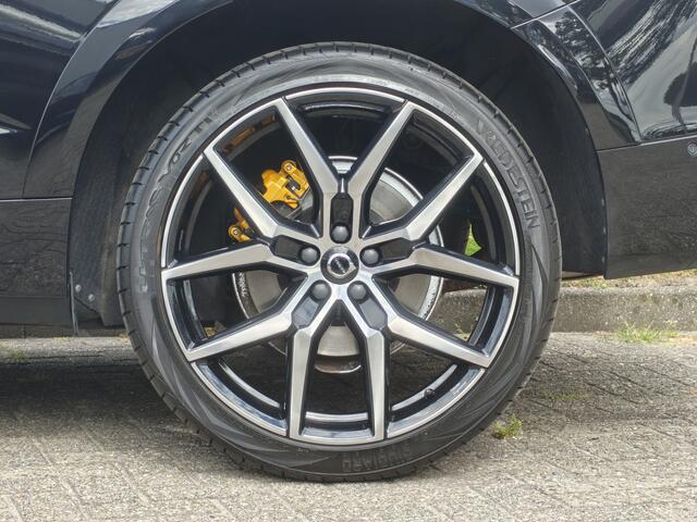 Volvo XC60 T8 AWD 405PK Plug-in Hybrid Polestar Engineered | BLIS | Trekhaak | HUD | ACC | B&W | ELektr Stoelen | Verwarm. Stoelen |