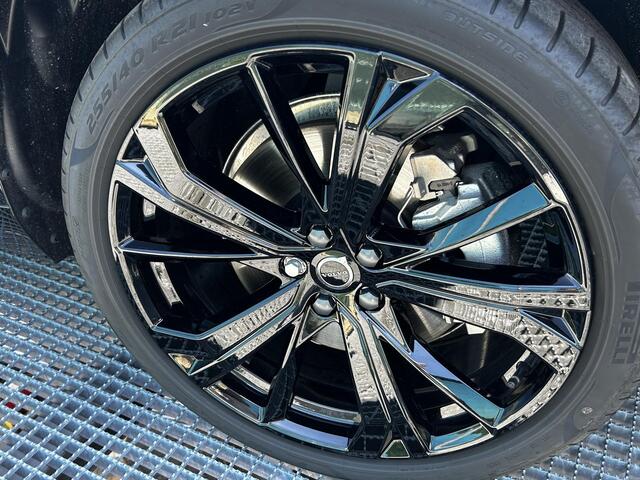 Volvo XC60 2.0 T8 Plug-in hybrid AWD Plus Black Edition Harman-Kardon Premium Sound system, Parkeercamera, Verwarmde stoelen 4X, Eelectr.verstelbare voorstoelen