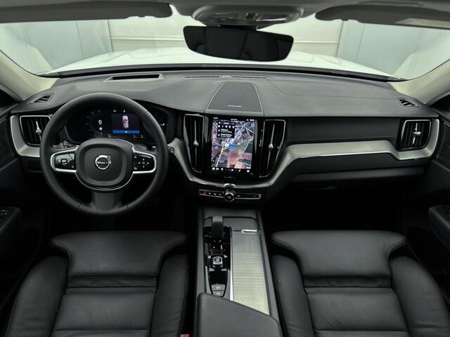 Volvo XC60 2.0 T6 AWD Ultimate Dark | Panorama dak | Trekhaak |