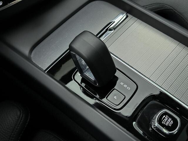 Volvo XC60 2.0 T6 AWD Ultimate Dark | Panorama dak | Trekhaak |