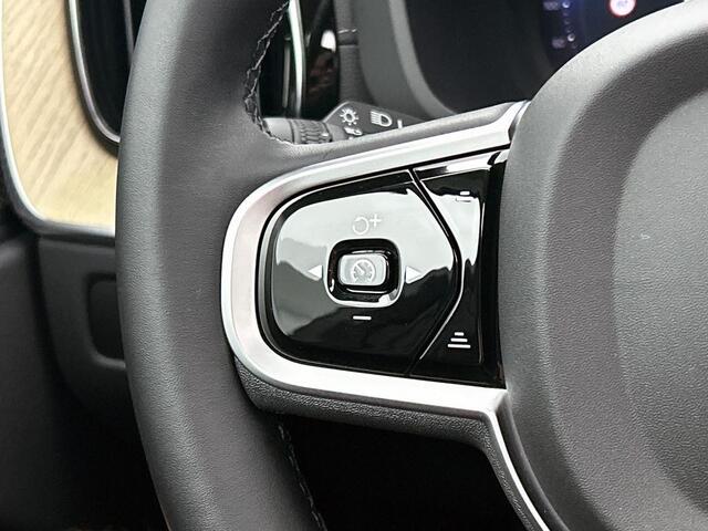 Volvo XC60 2.0 T6 AWD Ultra Dark | Panorama dak |