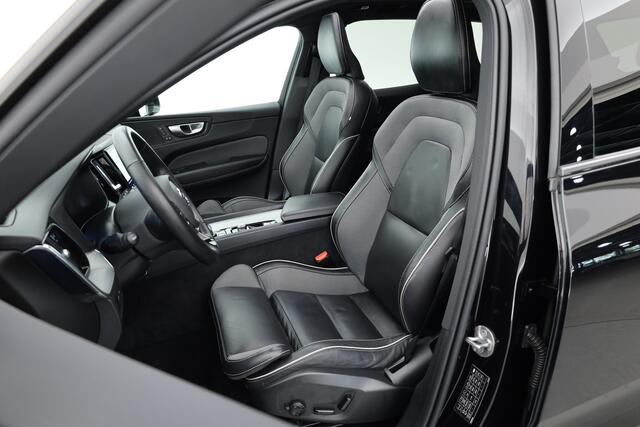 Volvo XC60 2.0 T6 Plug-in hybrid AWD Ultimate Black Edition | Rijklaar!! | Pano | Adapt. Cruise | Memory | Stoel- Stuurverw. | 360cam | Keyless