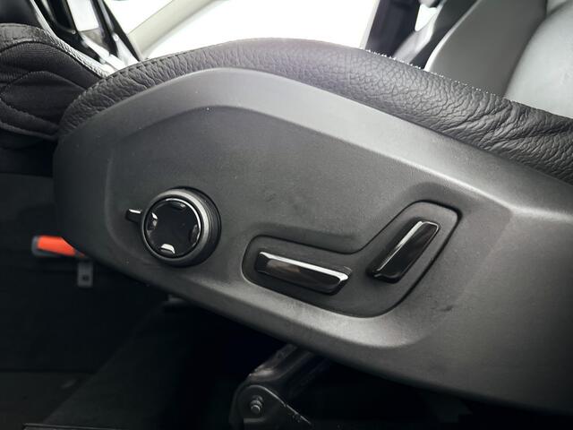 Volvo XC60 T6 Plug-in hybrid AWD Ultra Bright | SOH 98% | Panoramadak | 360° camera | Luchtvering | Harman Kardon | Stoel- en Stuurverwarming | Trekhaak