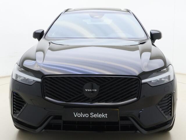 Volvo XC60 T6 Plug-in hybrid AWD Ultra Black Edition | Luchtvering | Head-up | Bowers & Wilkens | Stoel ventilatie + verwarming | Trekhaak |