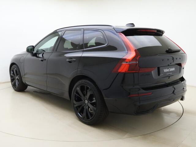 Volvo XC60 T6 Plug-in hybrid AWD Ultra Black Edition | Luchtvering | Head-up | Bowers & Wilkens | Stoel ventilatie + verwarming | Trekhaak |