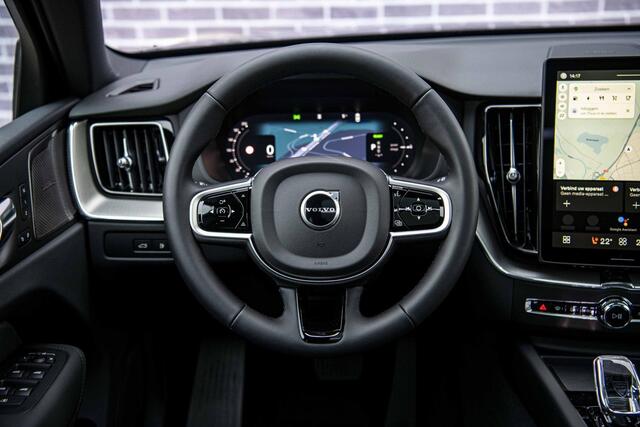 Volvo XC60 T6 Plug-in hybrid AWD Plus Black Edition | Google | Gratis Trekhaak | Long Range | Getint Glas | Panoramadak | Head-Up Display | 360 Camera | Stoel-/Stuurverwarming | Elek. Achterklep | Zitverlenging