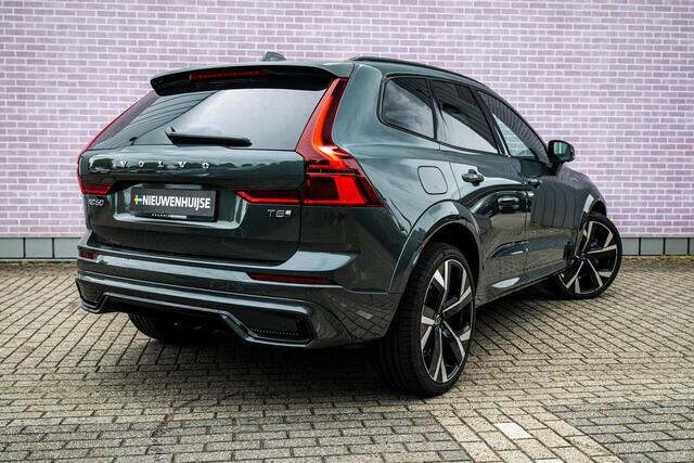 Volvo XC60 T8 Plug-in hybrid AWD Ultra Dark Exec. Ed. | Google | Long Range | Panoramadak | Bowers & Wilkins Audio | Massagefunctie | Keyless | Luchtvering | Stoelverwarming & Ventilatie | Head-Up Display | Getint Glas | Elek. Achterklep | Stuurverwarming | Memory | LED Koplampen | 22" LM