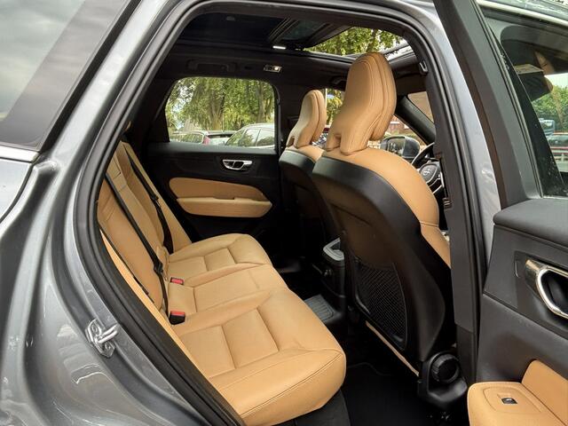 Volvo XC60 T8 AWD Inscription Pano Keyless Pilot Assist DAB