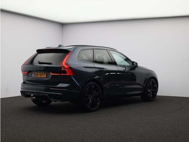 Volvo XC60 T6 AWD Plug-in hybrid Ultra Black Edition / Trekhaak / Luchtvering / Privacy glass / Harman Kardon / 360 camera / Stoel+stuur+achterbankverwarming