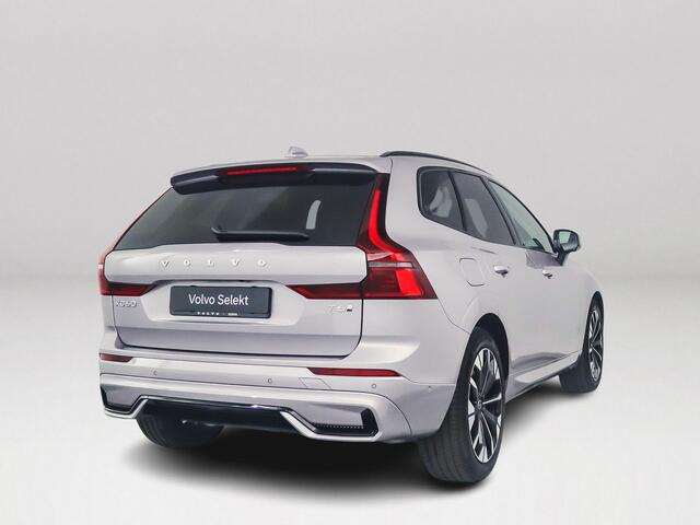 Volvo XC60 T6 Plug-in hybrid AWD Ultra Dark | SOH 100% | Panoramadak | 360° camera | Luchtvering | Head-up display | Luchtvering | Stoel- en stuurverwarming | Trekhaak