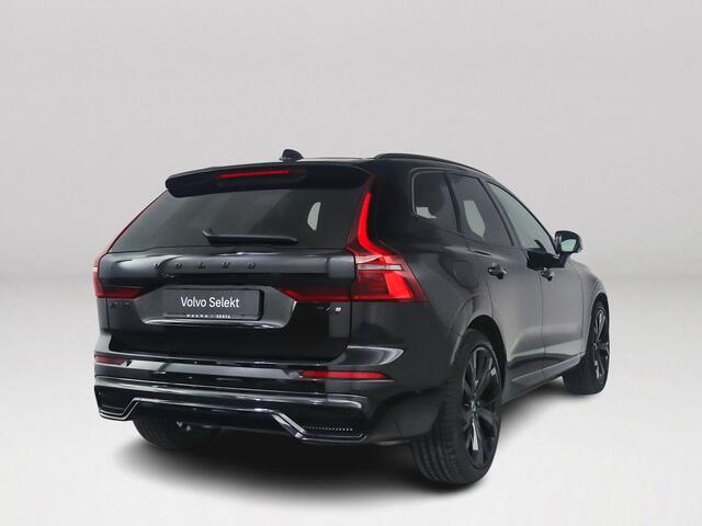 Volvo XC60 T6 Plug-in hybrid AWD Ultra Black Edition | SOH 100% | Panoramadak | 360° camera | Luchtvering | Head-up display | Luchtvering | Stoel- en stuurverwarming | Trekhaak