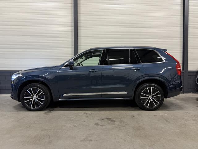 Volvo XC90 T8 Recharge AWD Inscription 7P. PANO/LUCHTVERING/TREKHAAK/H&K/360CAMERA/ACC/PILOT-ASSIST/LEER-SPORT/MEMORY/KEYLESS/CARPLAY/STANDKACHEL/PRIVACY/NET GROTE OH BEURT GEHAD!!
