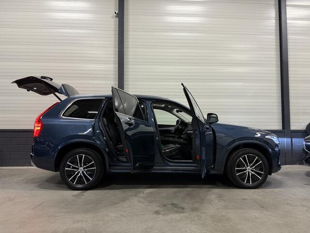 Volvo XC90 T8 Recharge AWD Inscription 7P. PANO/LUCHTVERING/TREKHAAK/H&K/360CAMERA/ACC/PILOT-ASSIST/LEER-SPORT/MEMORY/KEYLESS/CARPLAY/STANDKACHEL/PRIVACY/NET GROTE OH BEURT GEHAD!!