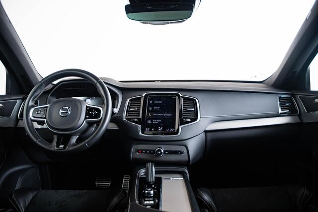 Volvo XC90 2.0 T8 Twin Engine AWD R-Design Trekhaak - Panoromadak - Head Up - IntelliSafe Surround - Keyless Drive - Verwarmbaar stuurwiel - Getinte Ruiten - Stoelverwarming voor - Elektrisch verstelbare passagiersstoel -