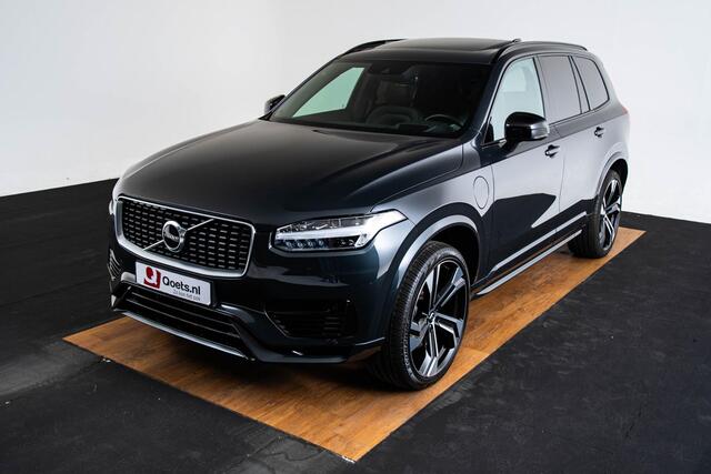 Volvo XC90 2.0 T8 Twin Engine AWD R-Design Trekhaak - Panoromadak - Head Up - IntelliSafe Surround - Keyless Drive - Verwarmbaar stuurwiel - Getinte Ruiten - Stoelverwarming voor - Elektrisch verstelbare passagiersstoel -