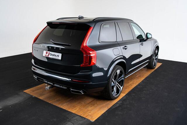 Volvo XC90 2.0 T8 Twin Engine AWD R-Design Trekhaak - Panoromadak - Head Up - IntelliSafe Surround - Keyless Drive - Verwarmbaar stuurwiel - Getinte Ruiten - Stoelverwarming voor - Elektrisch verstelbare passagiersstoel -