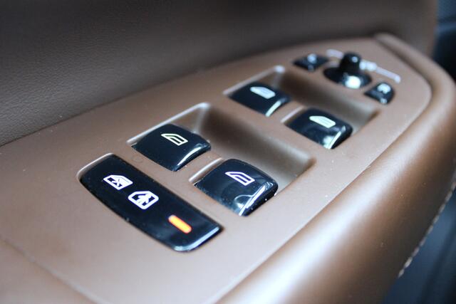 Volvo XC90 2.0 T8 Twin Engine AWD Inscription 7 Pers - Panoramadak - Stoelmassage - Stoelkoeling Lederen bekleding - Harman Cardon - Head-up - Adaptive cruise control