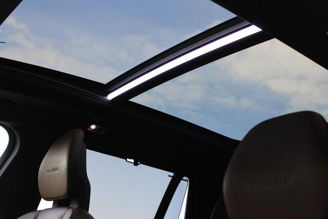 Volvo XC90 2.0 T8 Twin Engine AWD Inscription 7 Pers - Panoramadak - Stoelmassage - Stoelkoeling Lederen bekleding - Harman Cardon - Head-up - Adaptive cruise control