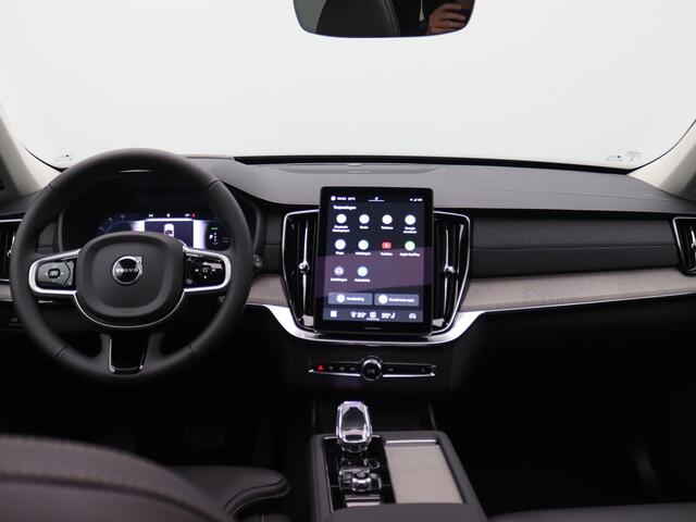 Volvo XC90 2.0 T8 Plug-in hybrid AWD Ultra Dark 455PK AUT. Pano-Schuifdak, Harman-Kardon Audio, Head-Up Display, Stoelverwarming/koeling/massage, Alarm, Adaptieve Cruise, Side Assist, Navi, Four-C Chassis, Trekhaak, 22" LM Velgen
