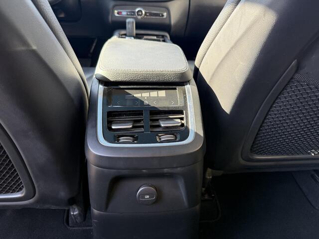 Volvo XC90 2.0 T8 Recharge AWD Business Pro 7P, 2400kg trekgewicht, Leder, Panoramadak
