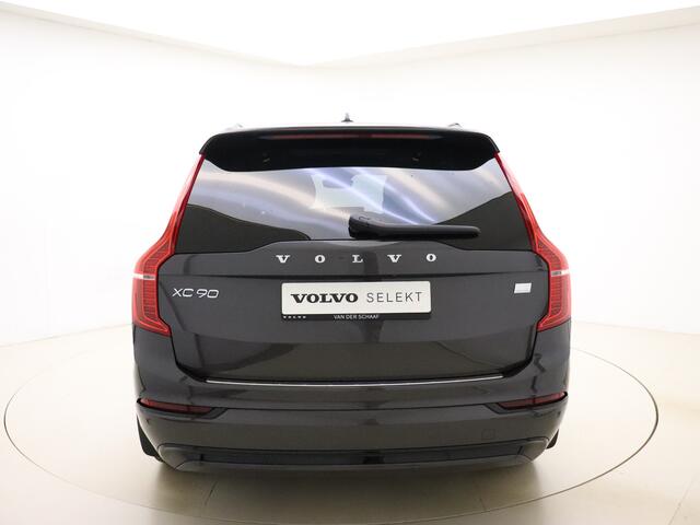 Volvo XC90 T8 455pk AWD Ultra Dark / Luchtvering / Bowers & Wilkins audio / 22 inch velgen / HUD / Contourstoelen / Gelamineerde zijruiten / Elektrisch inklapbare trekhaak /
