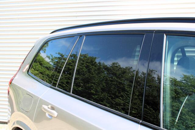 Volvo XC90 2.0 T8 Plug-in hybrid AWD Ultra Dark Automaat / Panoramadak / Bowers&Wilkens audio / Luchtvering / Trekhaak / Privacy Glass / 360* camera
