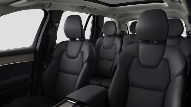 Volvo XC90 T8 Plug-in hybrid AWD Ultra Dark | Luchtvering | Trekhaak | Massage/ventilatie | Head-up Display | Panoramadak | 360 Camera