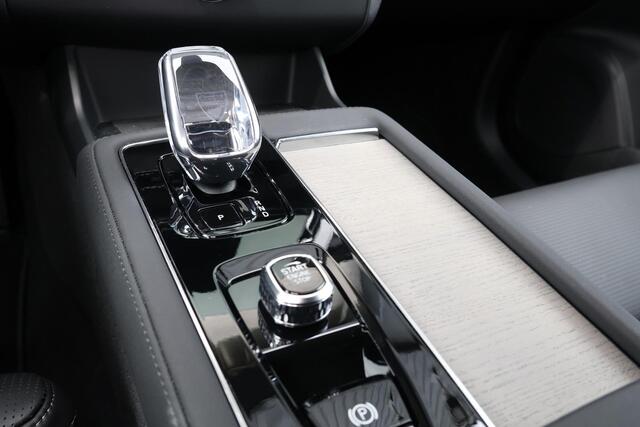 Volvo XC90 T8 Recharge AWD Plus Bright - LONG RANGE - Luchtvering - IntelliSafe Assist & Surround - 360º Camera - Bowers & Wilkins audio - Verwarmde voorstoelen, stuur & achterbank - Parkeersensoren voor & achter - Elektr. bedienb. voorstoelen met geheugen - Head up