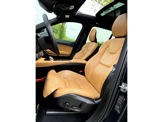 Volvo XC90 2.0 T8 Long Range AWD 335kW/455pk Aut8 Recharge Inscription 7P LUCHTVERING + PANORAMADAK + HARMAN/KARDON + STOELVERWARMING-&VENTILATIE + PILOT ASSIST + ADAPT.CRUISE + 360 CAMERA + LANE ASSIST + NAVI + BLIS + EL.TREKHAAK + PARKSENSOREN + 21" LM-VELGEN!!