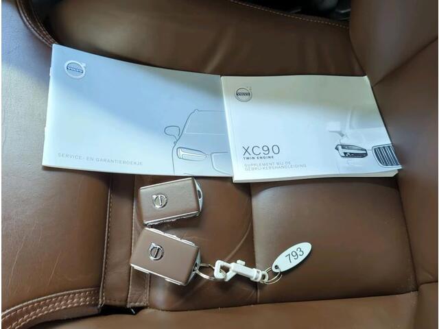 Volvo XC90 T8 Hybride AWD Inscription Intro Edition 7Pers. Panoramadak / Trekhaak / Pdc+Camera 360 / Navigatie / Leder / Xenon