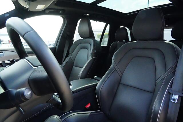 Volvo XC90 2.0 T8 Recharge AWD Plus Bright 445pk Panoramadak/Trekhaak/Luchtvering