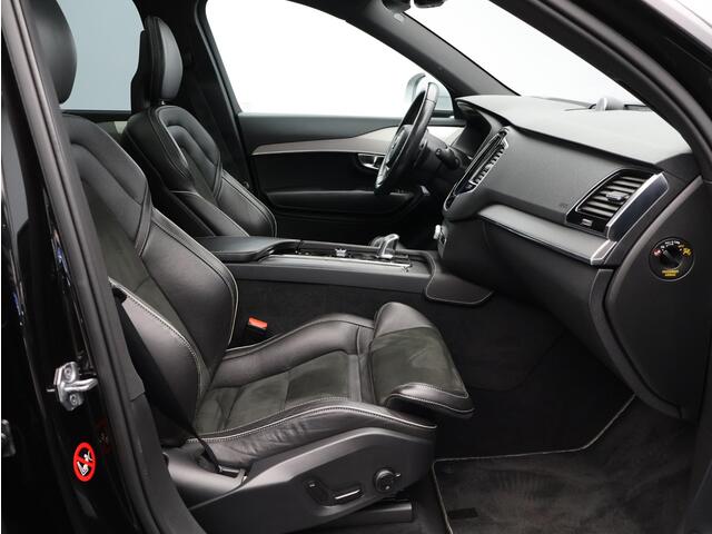 Volvo XC90 T8 AWD Twin Engine R-Design / Trekhaak / B&W Audio / Luchtvering / Head up displ. / Panoramadak / Elektrische Stoelen /