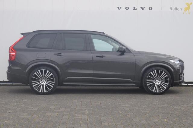 Volvo XC90 T8 455PK Automaat Plug-in hybrid AWD Ultra Dark Luchtvering / Bowers & Wilkins audio / Trekhaak / Massage / Stoelverwarming en ventilatie / Elektrisch bedienbare voorstoelen met geheugen / Trekhaak / Panoramadak / Head-up Display /