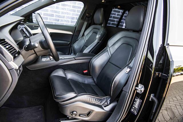 Volvo XC90 B5 AWD R-Design | GRIJS KENTEKEN | Luchtvering | Navi | Trekhaak | Head-up Display | Schuif-/Kanteldak | Elek. Stoelen | DAB+ radio | Adaptive Cruise | Memory | Camera | Lederen Bekleding | Zitverlenging | Getint Glas | Elek. Achterklep