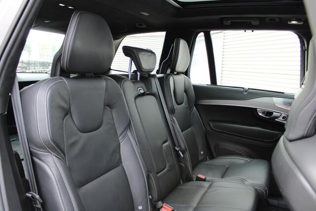 Volvo XC90 T8 Automaat Ultimate Dark, Luchtvering | Semi Electrische Wegklapbare Trekhaak | 360° Parkeercamera | Gelaagde Zijruiten | Grafisch Head-up Display | Bowers & Wilkins Premium Audio | Panorama Dak | Electronic Climate Control | Google infotainment| Parkee