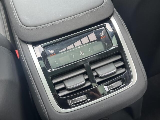 Volvo XC90 2.0 T8 Plug-in hybrid AWD Ultra Dark nieuw model/ luchtvering / stoelventilatie/ harman kardon/ trekhaak/ 21 inch