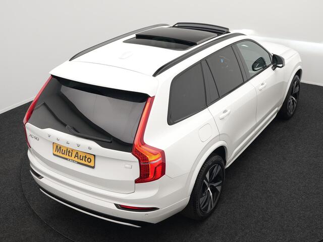 Volvo XC90 T8 Recharge AWD R-Design Plug In Hybrid 456pk 7 Persoons Long Range Dealer O.H. INCL BTW PHEV | Panodak | Alcantara Sportstoelen Memory | Adaptive Cruise | Harman Kardon | Pilot Assist | Head Up | 360 Camera | L.M. 20" | Apple Carplay | Navigatie | DAB |