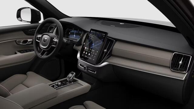 Volvo XC90 2.0 T8 Plug-in hybrid AWD Ultra Dark | Luchtvering | Getint Glas | Panorama Schuif/Kanteldak | Head-Up Display | Harman Kardon Premium Audio |
