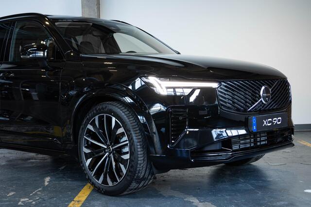 Volvo XC90 T8 Plug-in hybrid AWD Ultra Dark | Demo | 5-Jaar Garantie | Actieve-Luchtvering | Head-Up Display | 360º Camera |