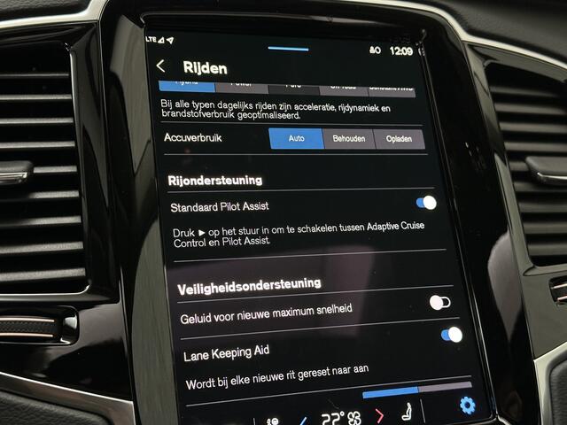 Volvo XC90 2.0 T8 AWD Plus Dark | Luchtvering | Panorama | 360 Camera | Trekhaak | Pilot-Assist | ACC | Leder | Memory | Harman-Kardon | BLIS | Sportstoelen | Stoelverwarming V+A | Suurverwarming | Keyless-Entry | Standkachel | Full-LED | Zonwering | Getint Glas | B