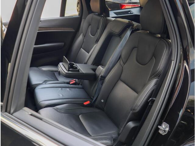 Volvo XC90 T8 Recharge 7p. AWD R-Design | Luchtvering | 22'' | Trekhaak | Stoelkoeling/verwarming